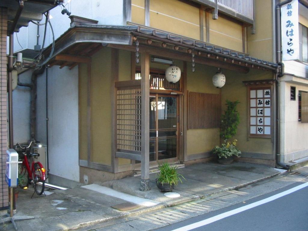 Miharaya Ryokan Gujo Exterior photo